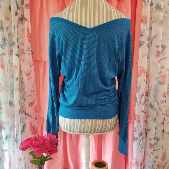 🌻🌺🌻AMERICAN EAGLE OFF THE SHOULDERS TOP!! - Picture 2 of 6